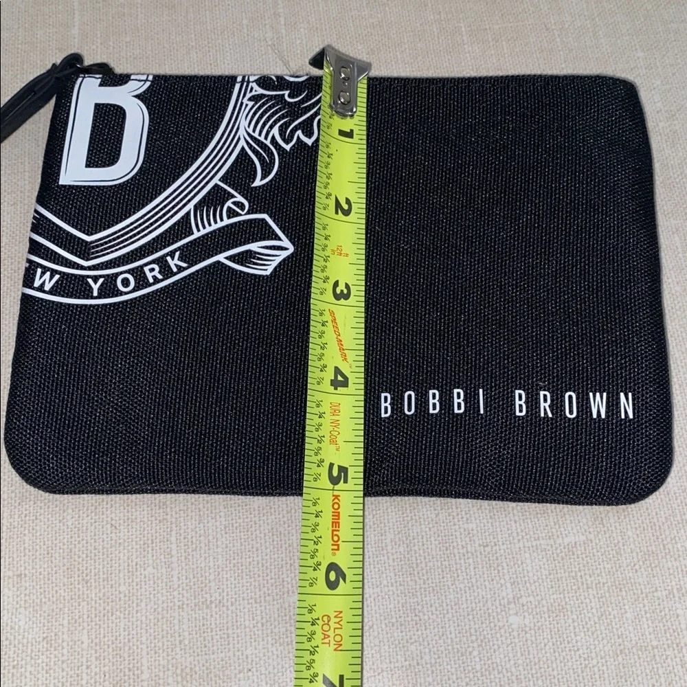 Bobbi Brown Black Cosmetic Makeup Zipper Wristlet‎ Bag
